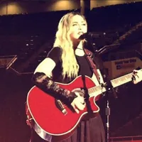 Serunya Pesta Ulang Tahun Madonna Ke-57, Meriah dan Hangat