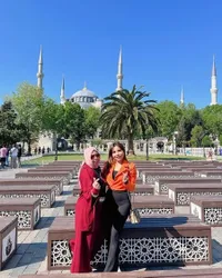 Sesama Mantan Kiwil, Potret Rohimah Alli dan Eva Belisima Reunian di Turki - Penuh Bahagia