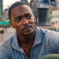 Setelah Sukses Dengan Serialnya 'THE FALCON AND THE WINTER SOLDIER', Yuk Kita Intip 7 Potret Anthony Mackie Yang Bakal Tampil Di Film 'CAPTAIN AMERICA 4'