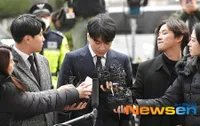 Seungri Big Bang Hadir di Kantor Polisi Untuk Jalani Pemeriksaan