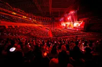 SEVENTEEN Panaskan Jakarta, Carat Beri Energi Luar Biasa di Konser Stadium