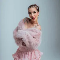 Sheila Marcia Beri Jawaban Menohok Saat Disebut Bajunya Terlalu Terbuka 