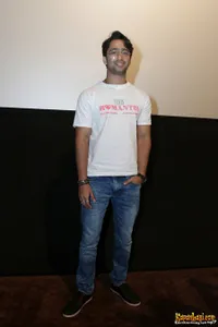 Si Turis Romantis Shaheer Sheikh Siap Guncang Bioskop Favoritmu!