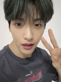 Siap-Siap Gemas, Deretan Idol K-Pop Ini Dikenal Punya Visual Dan Muka Menggemaskan ala Kelinci!