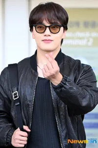 Siap Sapa Yeo U Indonesia! 8 Potret  Keberangkatan Yeo Jin Goo di Bandara Incheon Menuju Jakarta