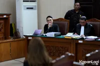 Sidang Nikita Mirzani Memanas, Hakim Tegur Saksi karena Tak Konsisten & Jawaban Berbelit