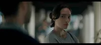 Sederet Fakta dan Sinopsis Film Horor 'PEREMPUAN BERGAUN MERAH', Teror Mengerikan yang Datang Silih Berganti