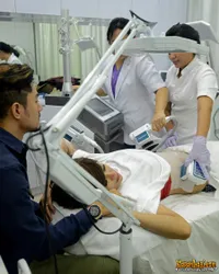 So Sweet! Suami Cinta Penelope Setia Temani Istri Saat Perawatan
