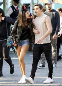 Sonia Ben Ammar, Pacar Brooklyn Beckham Yang Cantik & Seksi