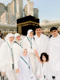 Sonny Septian & Fairuz A Rafiq Takjub Anak-Anak Kuat Jalani Ibadah Umrah, Sempat Khawatir Rewel