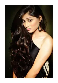 Soumya Seth, Si Cantik 'Navya' Yang Bakal Bikin Hatimu Rontok