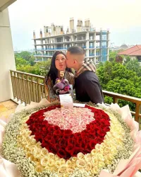 Suami Dituding Selingkuh Dengan Pramugari, Potret Stevi Agnecya Geram Serang Haters - Sebut Semua Hanya Fitnah