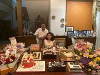 Suaminya Dikelilingi Banyak Aspri Cantik, 8 Potret Istri Hotman Paris yang Dijuluki Sebagai Wanita Tersabar di Indonesia - Bukan Sosok Sembarangan