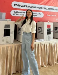 Suarakan Pemilu Tanpa Golput! Inilah 8 Potret Momen Seleb Saat Coblosan