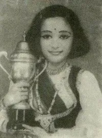 Sudah 50 Tahun, Ini Bukti Madhuri Dixit Semakin Tua Makin Cantik