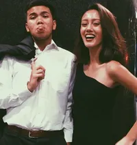 Sudah 8 Tahun Jadian, 10 Potret Gaya Pacaran Nabila Anak Tora Sudiro yang So Sweet Abis - Sefrekuensi Liburan Hingga Olahraga Bareng