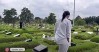 Sudah Beberapa Kali Ikut Mengunjungi Makam Glenn Fredly Bersama Mutia Ayu, Gewa Mulai Mengerti dan Berkata “Ini Rumah Ayah Ya”