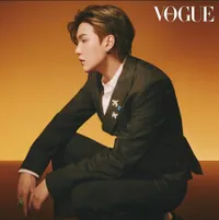 Suga BTS Bagikan Hasil Pemotretan dengan Produk Louis Vuitton, Yuk Intip Pesona Mewah yang Ditampilkannya!