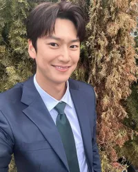 Sukses Besar dengan 'MARRY MY HUSBAND', Na In Woo Bakal Menjalankan Wajib Militer - Bikin Fans Nggak Siap Berpisah
