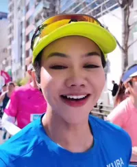 8 Potret Bahagia Yura Yunita Usai Sukses Raih Pencapaian 42 KM World Marathon di Tokyo