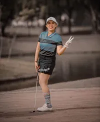 Sukses Turunkan Berat Badan, 8 Potret Ussy Sulistiawaty Pasca Lahiran VS Kini yang Makin Body Goals - Sering Dipuji Bak ABG