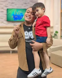 Sule Momong Adzam, Ajak Main Mobil-mobilan