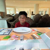 Sultan Sejak Lahir, 7 Potret Rafathar Santai Makan di Restoran Mewah - Netizen: Dompetku Tremor