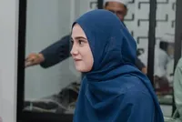Sykuran Rumah Baru, Potret Syifa Hadju Kenakan Hijab Sukses Bikin Netizen Terpesona - Makin Menawan