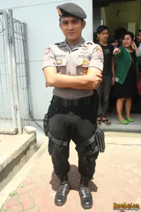 Saeful Bahri - Polisi Ganteng Yang Suka Menyanyi