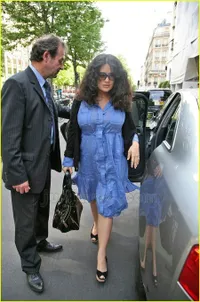 Salma Hayek Dan Tunangan