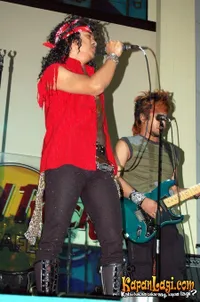 SamsonS dan Seurieus