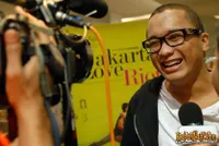Sarah Sechan dan Bayu Oktara di Preskon JAKARTA LOVE RIOT
