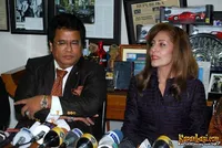 Secha Salem Sagran di Kantor Hotman Paris Hutapea