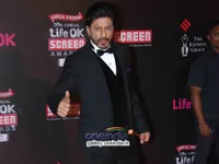 Sederet Artis Bollywood di Annual Life OK Screen Awards 2014