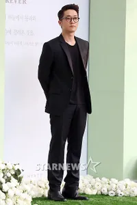 Seleb Korea Populer Hadiri Pernikahan Lee Byung Heon