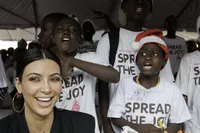 Selebriti Hollywood di Christmas Charity for Haiti
