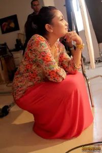 Serunya Saat Mayangsari Awasi Anaknya Syuting Video Klip