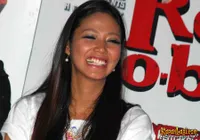 Shanty di Preskon Launching Film RED COBEX