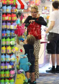 Sharon Stone di Beverly Hills Farm