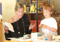 Sharon Stone di Colour Me Mine