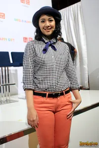 Sherina dan Rio Dewanto Jadi Duta Fashion Uniqlo