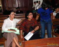 Sidang Dewi Perssik - Asep Komarudin di PN Jakut
