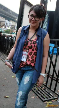 Sissy Priscillia Bernyanyi di Java Soulnation 2011