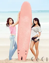 Sistar19 Nikmati Keindahan Pantai