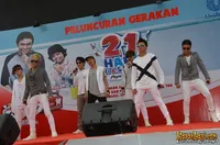 SMASH Dalam Kampanye 21 Hari Tari dan Sikat Gigi