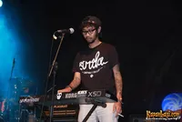 Snickers And The Chicken Fighters Live