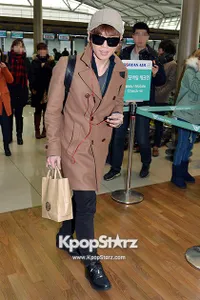 Style Fashion Bandara K Will Saat Menuju Malaysia