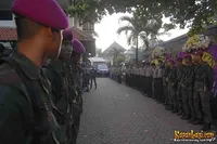 Suasana Keberangkatan Jenazah Gus Dur