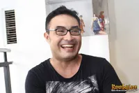 Surya Saputra di Comic Cafe