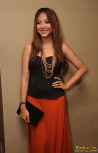 Sweet Bohemian Style - Gaya Casual Nadia Vega